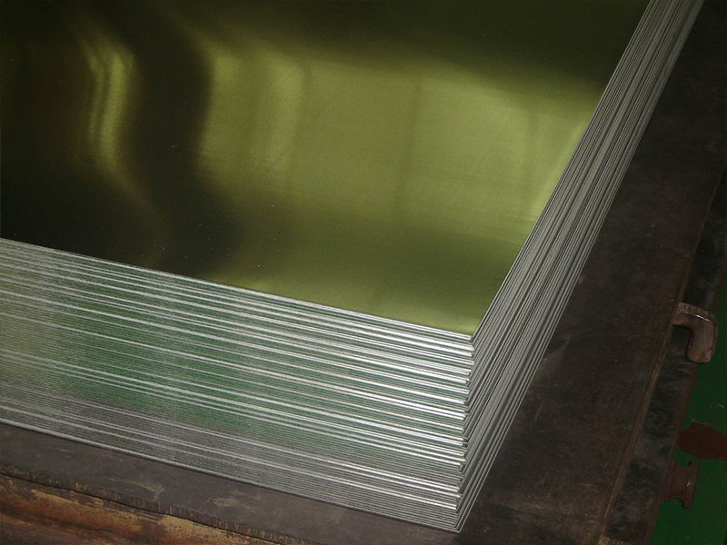 明泰鋁業(yè)長期供應(yīng)3003鋁板，出廠價更具優(yōu)勢