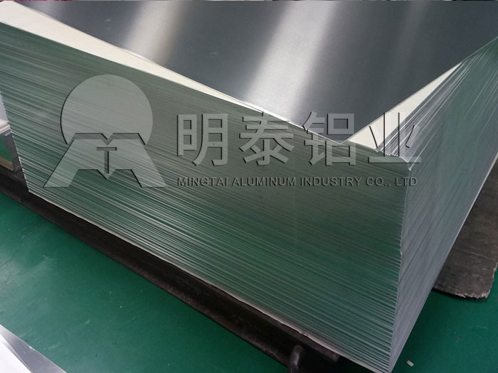 機(jī)箱機(jī)柜用5052鋁板多少錢一噸，明泰優(yōu)惠報(bào)價(jià)分析